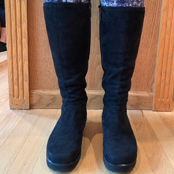 Taryn Rose black suede boots - Picture 2 of 7